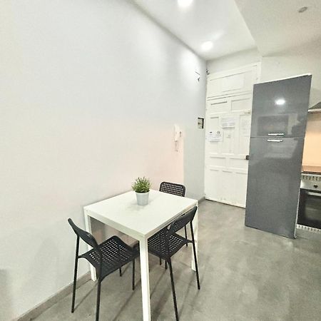Ferienwohnung Centro Ferrocarril 2 Metro Delicias Madrid Exterior foto